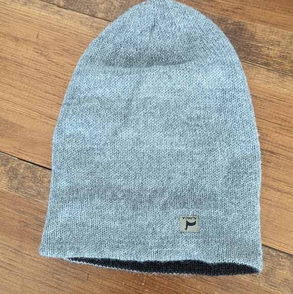 Reversible alpaca hat - Picture 5 of 6